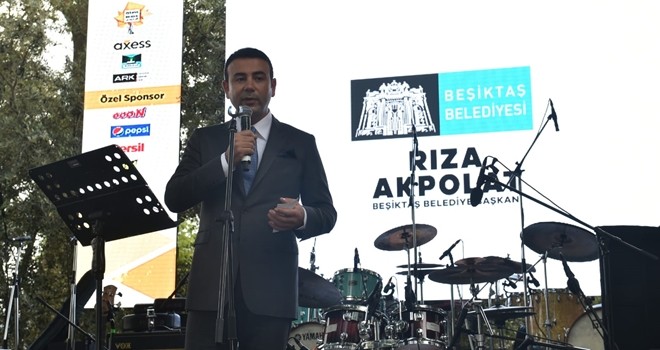 Beşiktaş Belediye Başkanı Rıza Akpolat Bebek Şenliği'nde İstanbullular ile buluştu