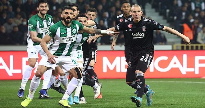 Spor yazarlarından Beşiktaş yorumları