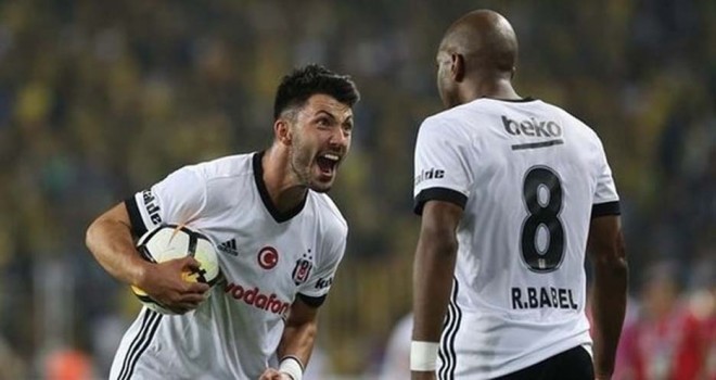 Almanlar Tolgay Arslan için geliyor
