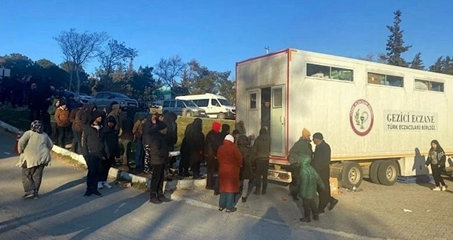 5 ilde tır ve konteyner eczaneler kuruldu! SGK’dan depremzedeler için ilaç açıklaması geldi!