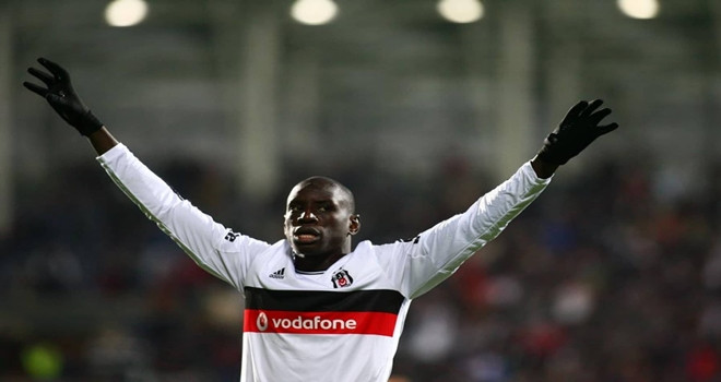 Demba Ba imzaya geliyor