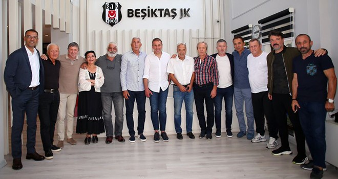 Beşiktaş'ın eski sporcularından Avcı'ya ziyaret