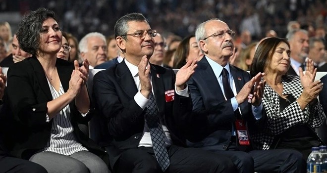 CHP Genel Başkanını seçiyor