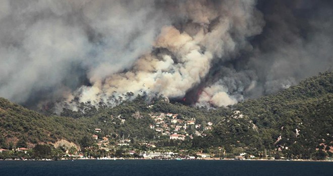 Kabus gibi!.. Marmaris 5 gündür yanıyor!..