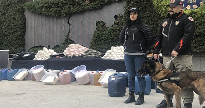 İstanbul’da dev operasyon! 1 ton 200 kilogram uyuşturucu ele geçirildi