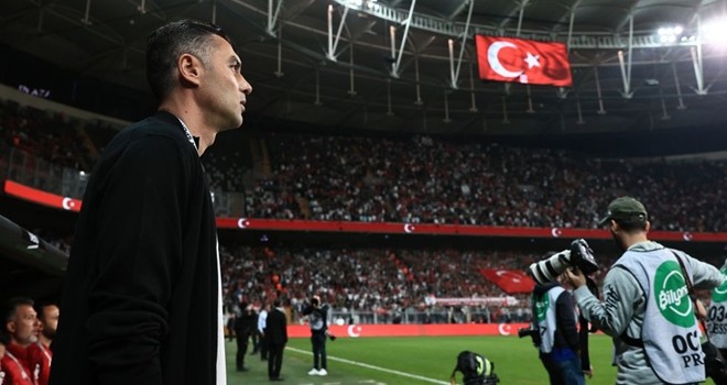 Burak Yılmaz: Beşiktaş son ana kadar yarışın içinde olacak
