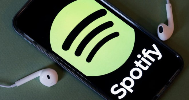 Lider müzik dinleme programı Spotify