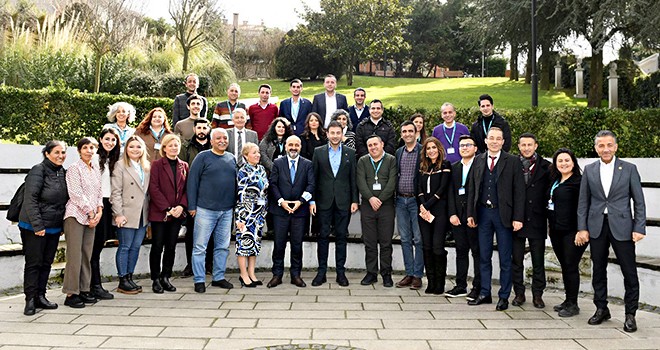 Çalışanların da sevgilisi oldu! Önce Temizlik ardından Fen İşçileri şimdi de Mali İşlerdeki görevlilerle bir arada!