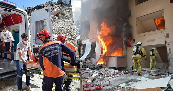 Beşiktaş'ta deprem tatbikatı!