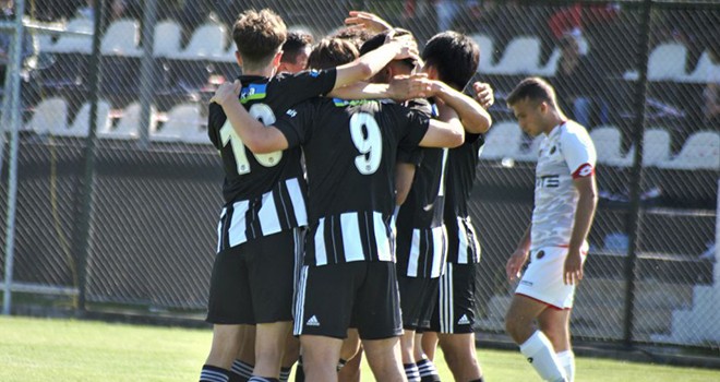 Beşiktaş:3 Gençlerbirliği:3 (U-19)