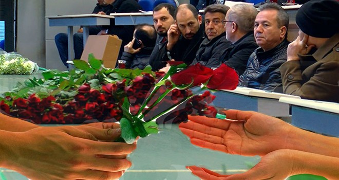 Çiçek tezgahlarında Türk-Hollanda gülü tartışması