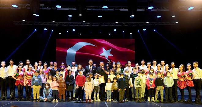 Rıza Akpolat: Öğretmenler bizim başımızın tacı