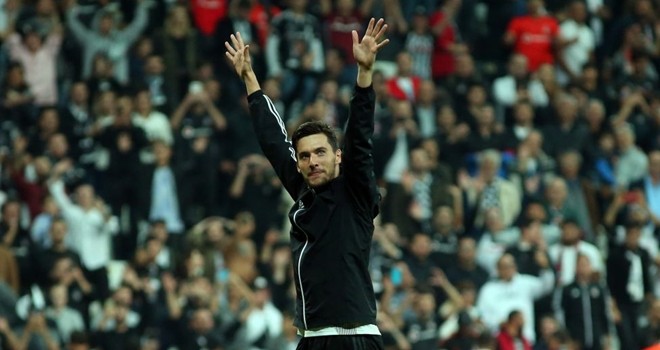 İlk derbide golünü attı