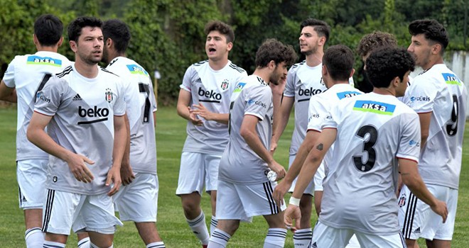 Beşiktaş - Göztepe: 0-2 (U-19)