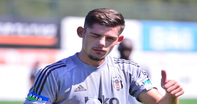 Yıldızlar Başakşehir maçında