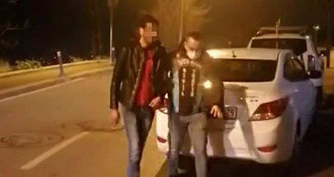 Polis ekiplerinden değnekçiye suçüstü