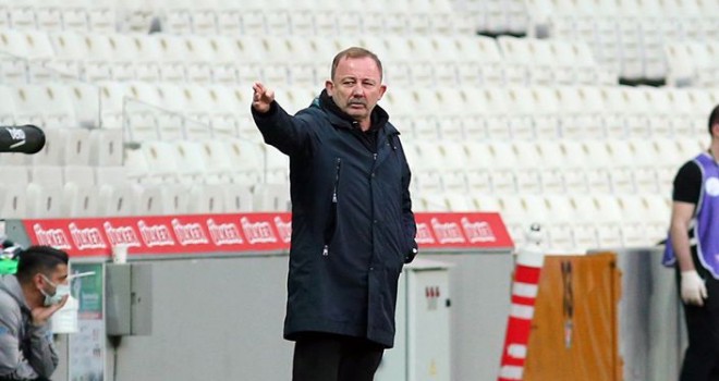 Sergen Yalçın maç sonrası açıklamada bulundu