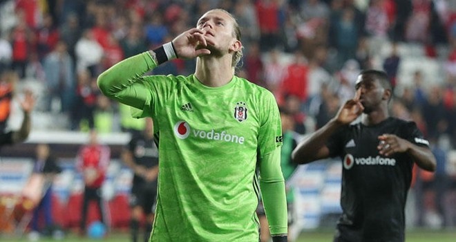 Yönetimden Karius'a tebrik