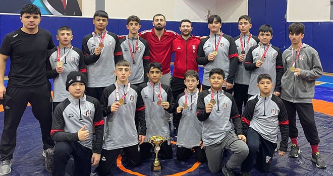 Beşiktaş Güreş Takımı İstanbul Şampiyonu oldu