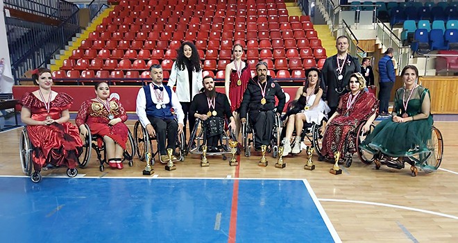 Beşiktaş Engelsiz Sanat Topluluğu'ndan Türkiye Şampiyonası’nda 7 birincilik
