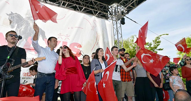 19 Mayıs coşkusu Beşiktaş'ta yaşanacak!