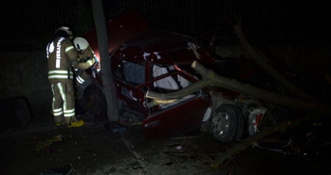 Otomobil kağıda döndü