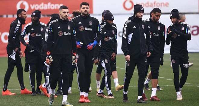 Beşiktaş'ta maç öncesi sarı kart alarmı