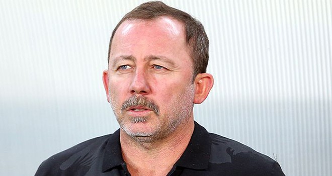 Yönetim, futbolcu ve taraftar olarak kenetlenmeliyiz