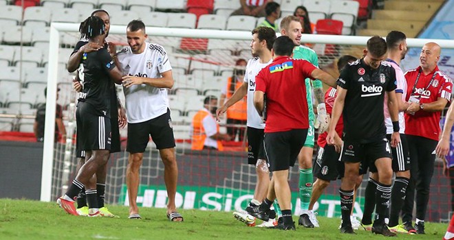 Beşiktaş 10 gün içinde 3 zorlu maça çıkacak