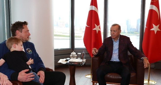 Cumhurbaşkanı Erdoğan ile görüşen Elon Musk'tan yeni karar!