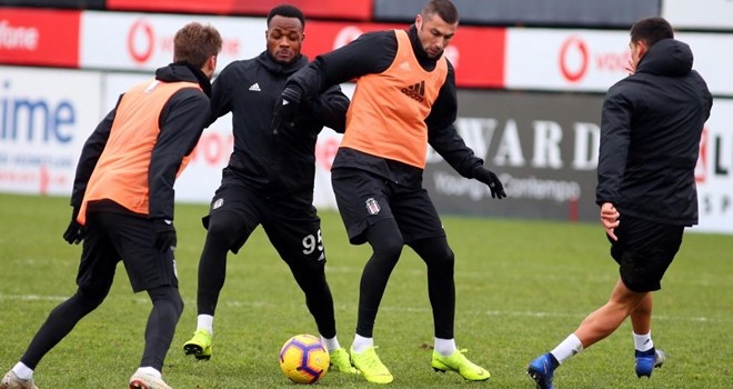Beşiktaş'ta maç hazırlıkları sürüyor