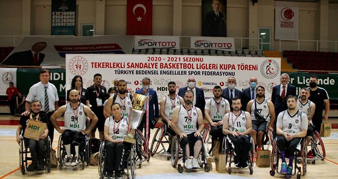 Beşiktaş Tekerlekli Sandalye Basketbol Takımı'ndan Türkiye ikinciliği