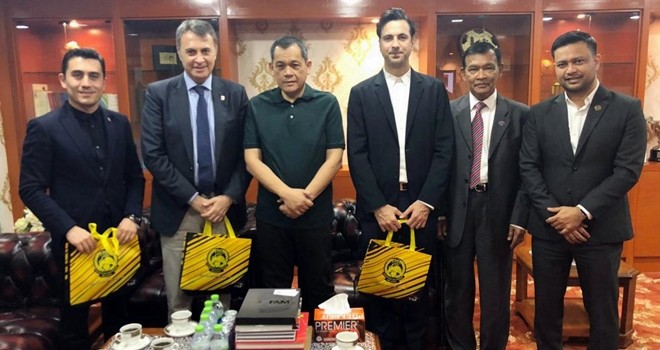 Fikret Orman ile Malezya Futbol Federasyonu Başkanı buluştu