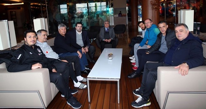 Lucescu'dan Antalya kampına ziyaret