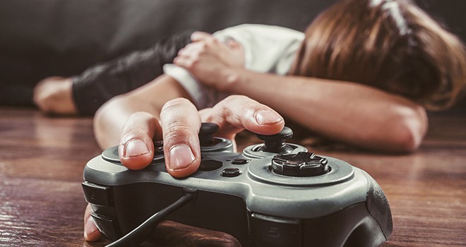Bilgisayar oyunları obezite ve uyku problemlerine yol açabiliyor