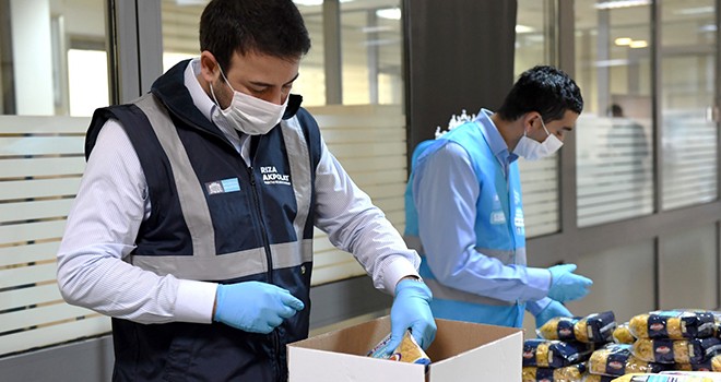 Online Dayanışma Askısı Beşiktaş'ta hayata geçti