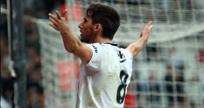 Abdullah Avcı'dan Umut Nayir'e övgü