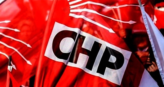 CHP’de kurultay için  oturma eylemi