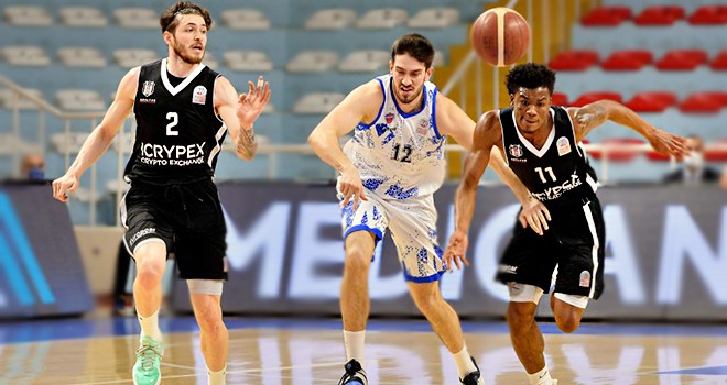 Potanın Kartalları galibiyete uçtu