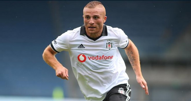 Gökhan Töre'ye kutlama yapıldı
