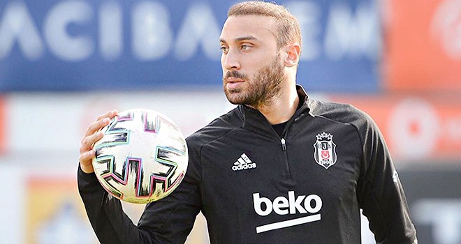 Cenk Tosun’dan futbolu Beşiktaş’ta bırakma sözleri