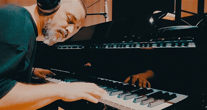 OKAN OGANER’den YARIN SON DEME'ye Akustik versiyon