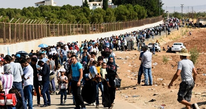 Profesörden korkutan tahmin! 30 milyon göçmen akın edebilir