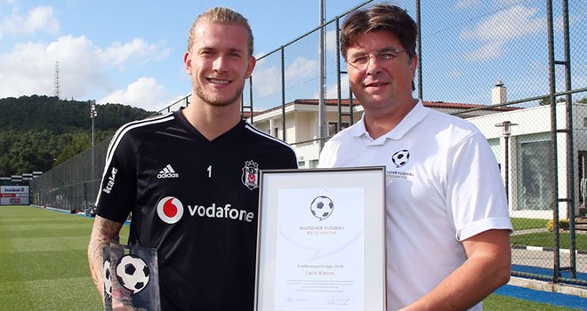 Loris Karius'a futbol elçisi ödülü