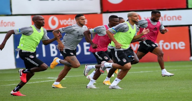 Souza'dan takipçisine flaş yanıt