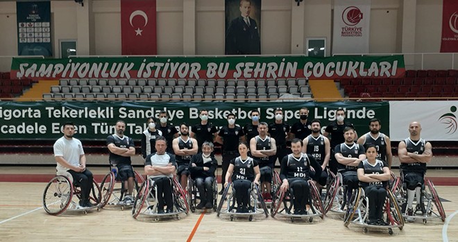 İzmir Bş. Bld. - Beşiktaş Tekerlekli Sandalye Basketbol Takımı: 59-57