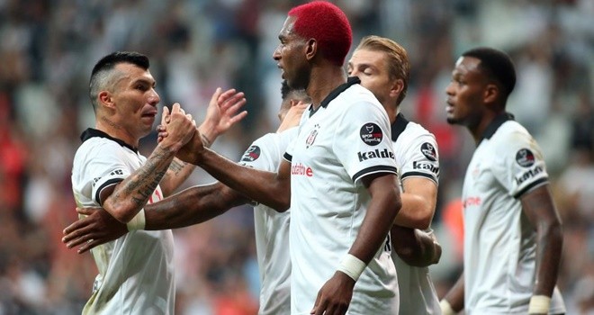 Beşiktaş-Antalyaspor maç kadrosunda flaş değişlik!
