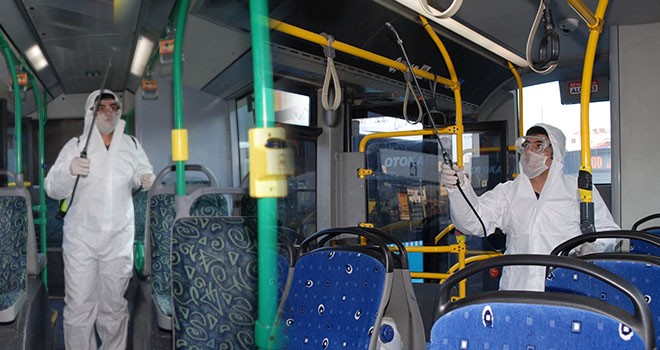 Toplu taşıma araçları dezenfekte ediliyor