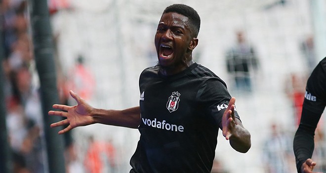 Kulüp tarihine geçtim, mutluyum