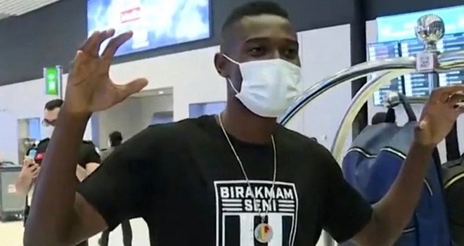 Beşiktaş Mensah'a kavuştu